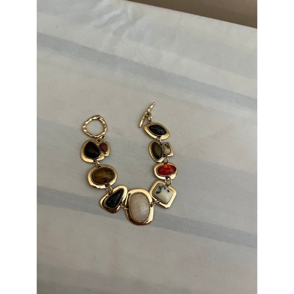 Chunky bracelet, Vintage style bracelet , statement bracelet , gold - Picture 4 of 6